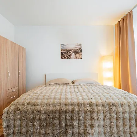 Karlsbad Apartments * 卡罗维发利