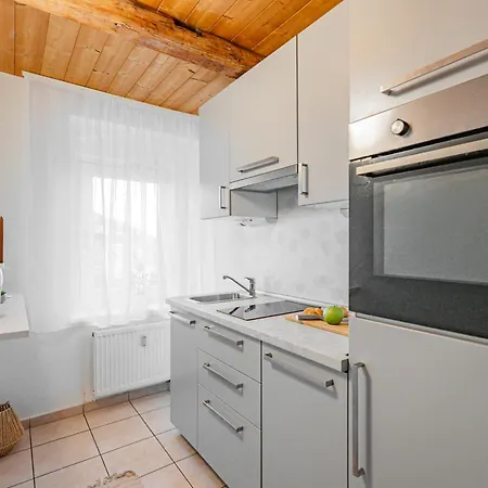Karlsbad Apartments Apartamento