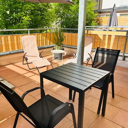Karlsbad Apartments Apartamento *
