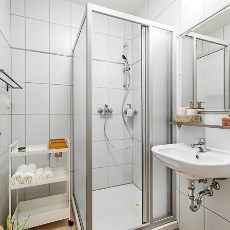 Karlsbad Apartments *