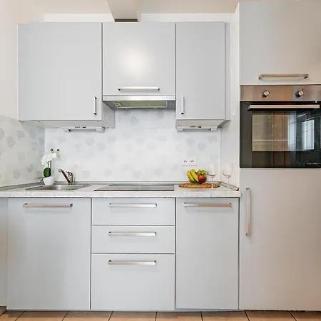 Karlsbad Apartments Apartament *