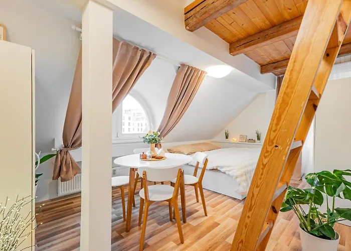 Karlsbad Apartments דירה *