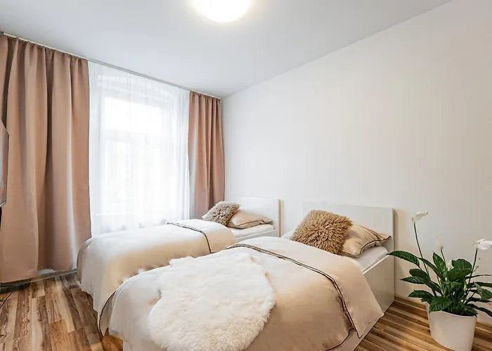 Karlsbad Apartments דירה *