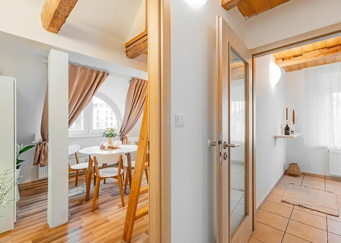 Karlsbad Apartments * קרלובי וארי