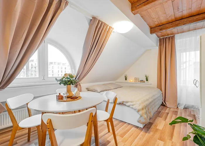 Karlsbad Apartments דירה