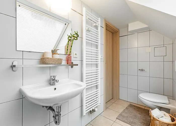 Karlsbad Apartments *