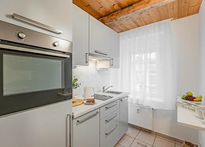 Karlsbad Apartments * קרלובי וארי
