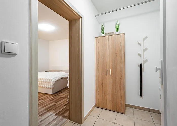Karlsbad Apartments דירה קרלובי וארי